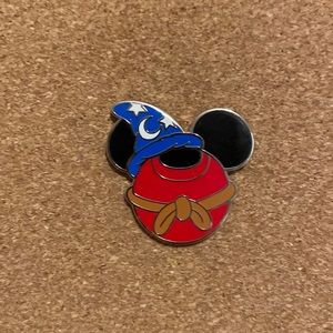 Disney Fantasia Mickey Sorcerers Trading Pin